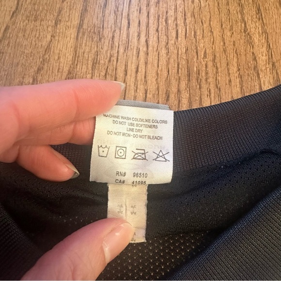 Under Armour Crewneck Windbreaker Pullover Top Size Small Nude/Tan - Picture 8 of 13